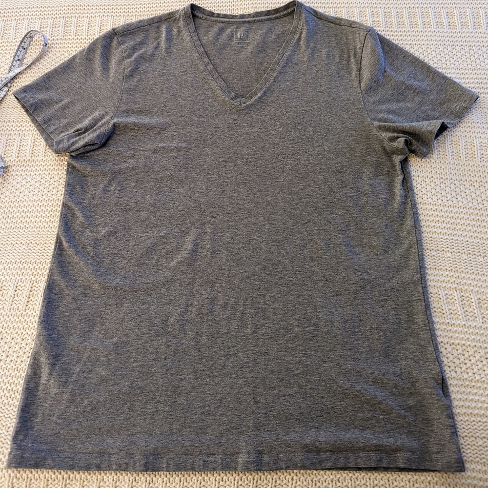 Gap short sleeve t-shirt color grey size XL